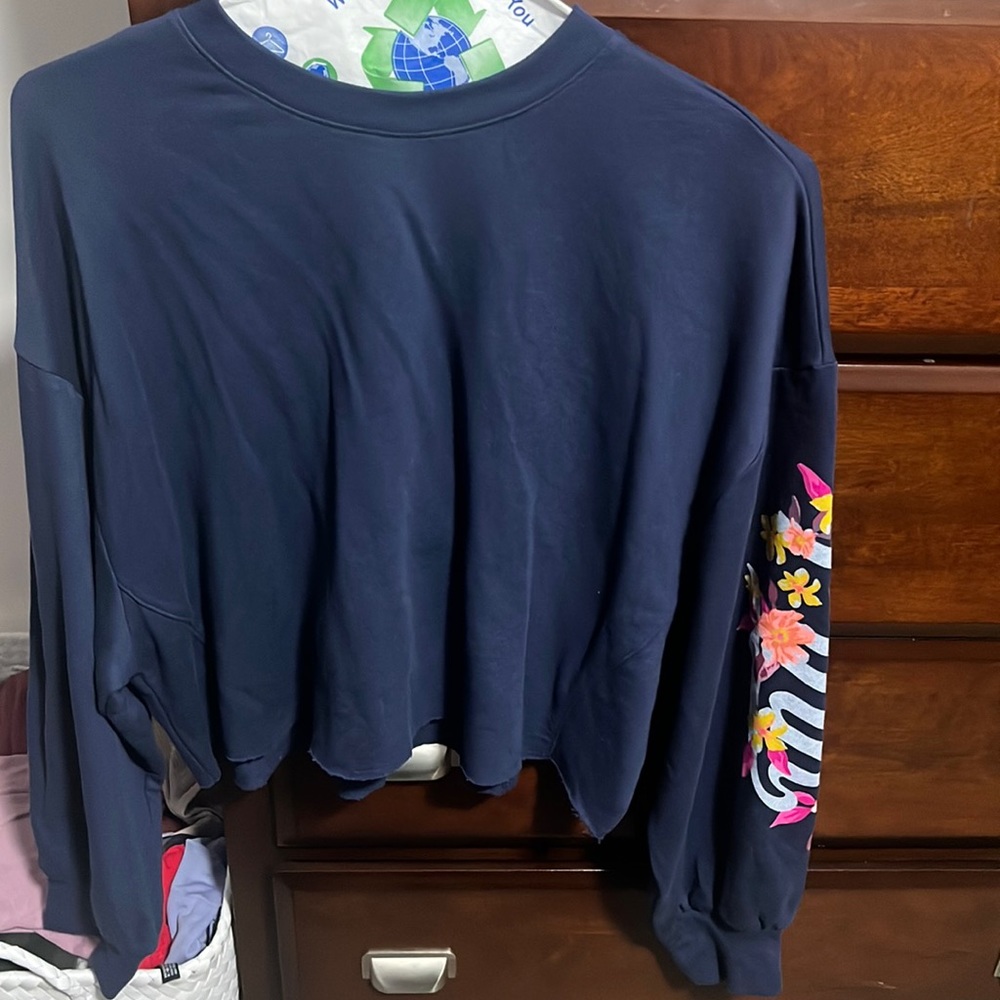 PINK cropped sweatshirt
